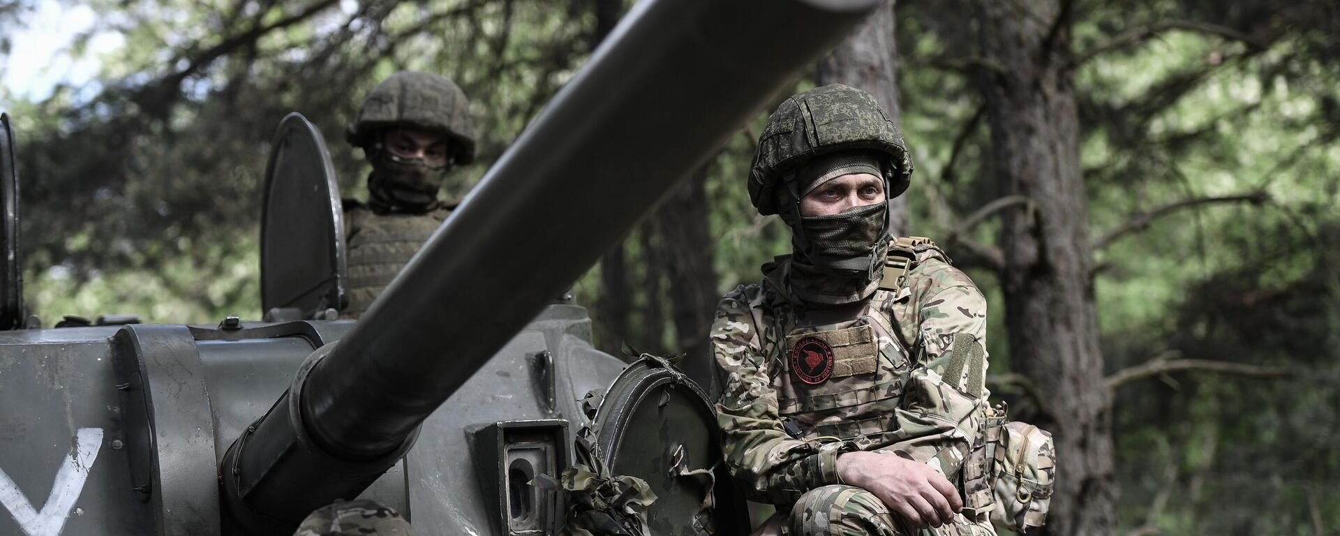 A Russian serviceman is seen in the course of Russia's military operation in Ukraine, at the unknown location. - Sputnik India, 1920, 07.07.2023