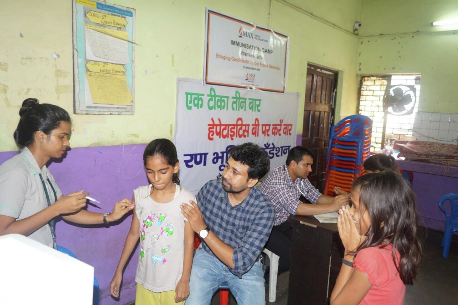 Hepatitis B survivor, Surender Kumar, organizes vaccination drive for immunization of children from hepatitis disease Hepatitis B survivor, Surender Kumar, organizes vaccination drive for immunization of children from hepatitis disease - Sputnik India, 1920, 28.07.2023