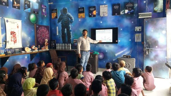 Students At Labs - Sputnik India